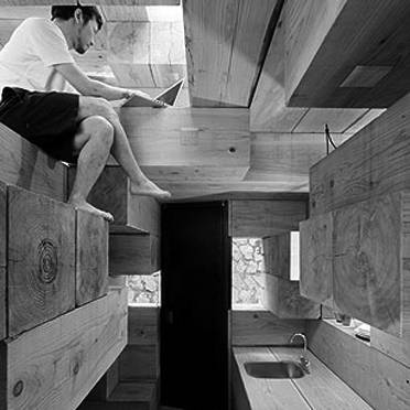 Sou Fujimoto, Holzhaus bei Kumamoto, Japan, Innenraum, in: Bauwelt 39-40/2009.